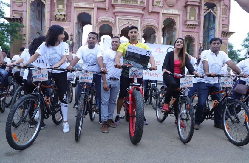 bycycle rally in jaipur city on world elephant day