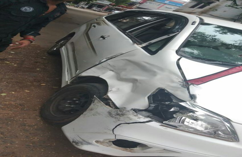 Union Minister of State for Steel Faggan Singh vehicle accident