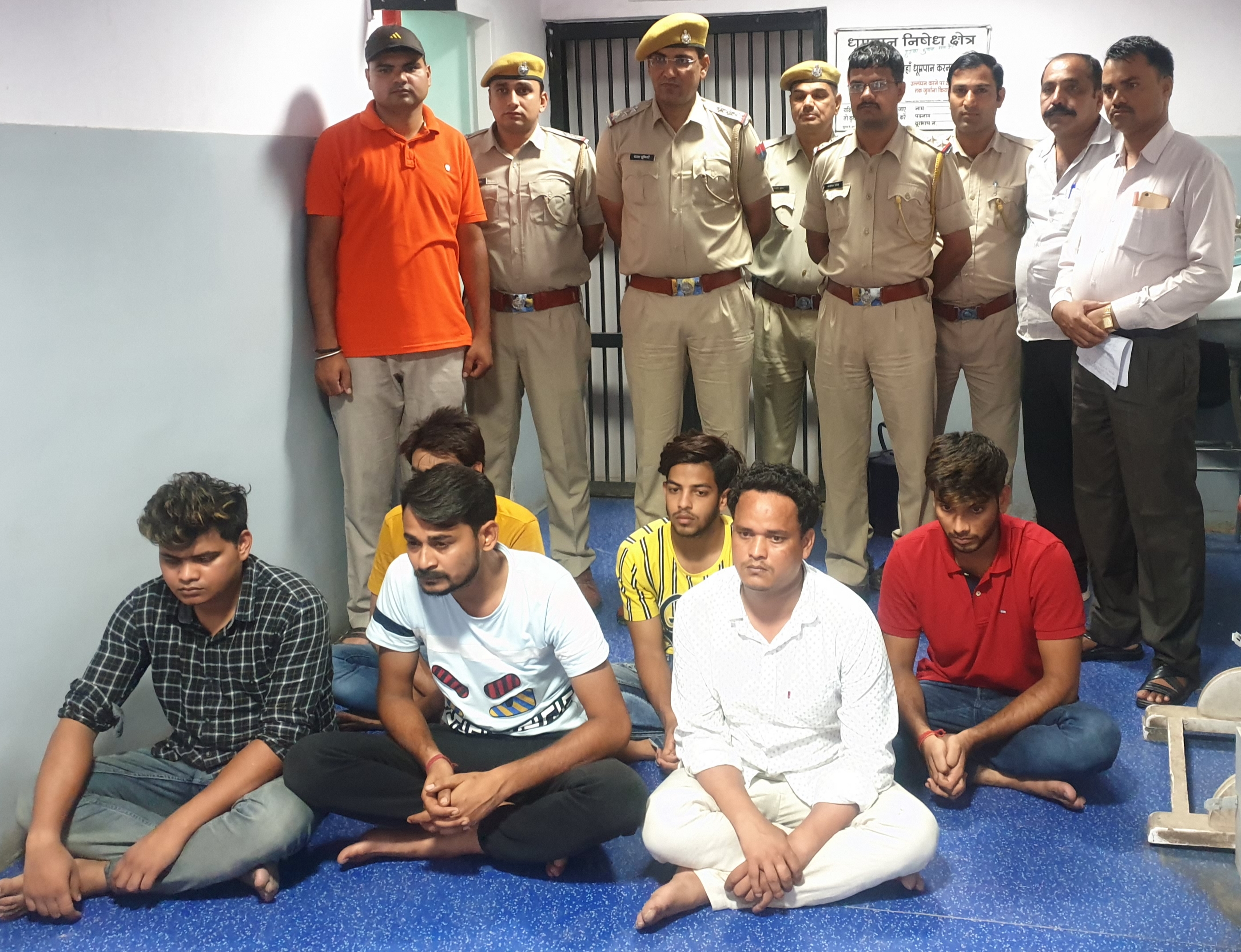 bikaner police arrested six thugs