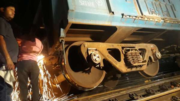 Train Derail in saharanpur