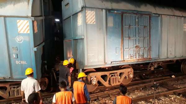 Train Derail in saharanpur