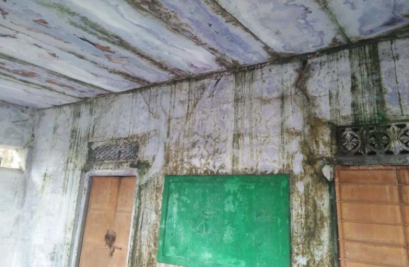 parents-fear-fear-due-to-damaged-school-building