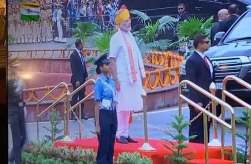 Video: छोटे से शहर का बेटी ने बढ़ाया गौरव: आजादी के जश्न में लेफ्टिनेंट कर्नल मानसी प्रधानमंत्री की रहीं सुरक्षा एस्कॉर्ट