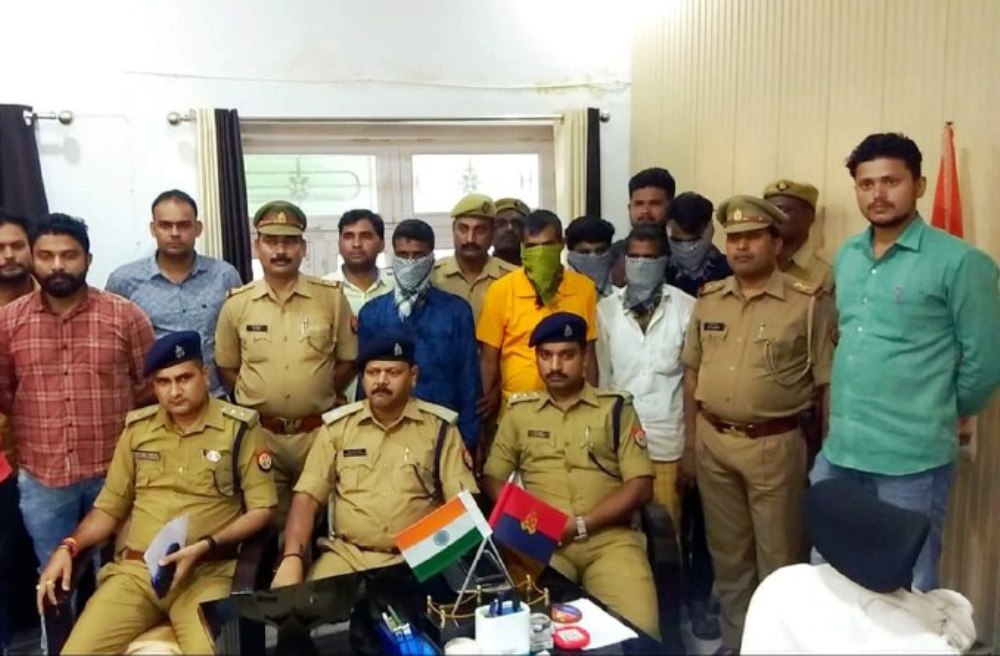 sitapur-police-arrested-the-5-murderer-in-atariya