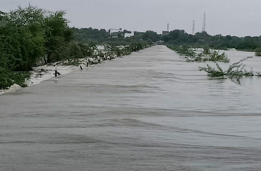 Incoming of water in Luni River increased