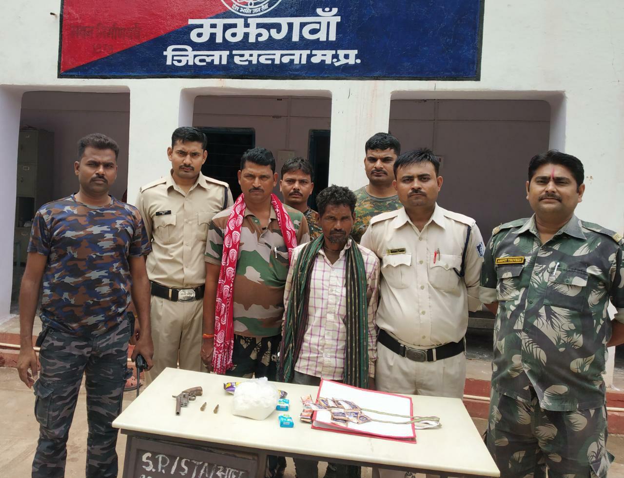 Crook arrested for carrying logistics for dacoit babuli