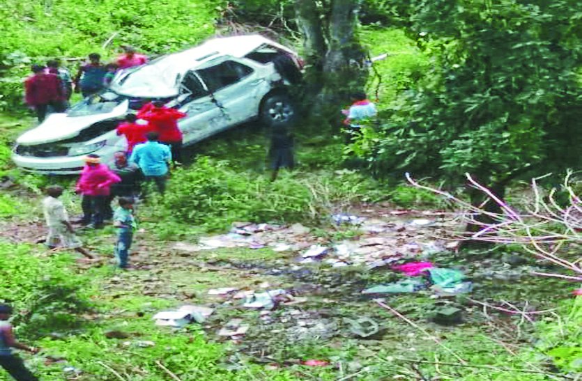 two men dead after tata safari car falls in 60 feet deep pit