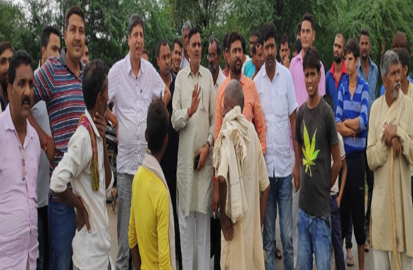 mla-reached-flood-affected-villages-gave-this-confidence