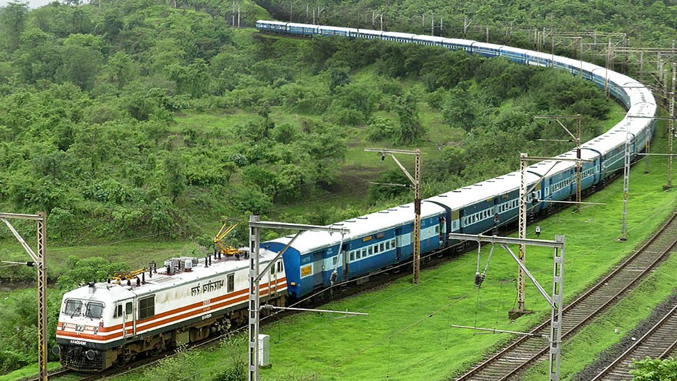 Indian Railway news: यात्रीगण कृपया ध्यान दें, इस रूट पर जाने वाली 16 ट्रेन निरस्त, 18 ट्रेनों को किया डायवर्ट