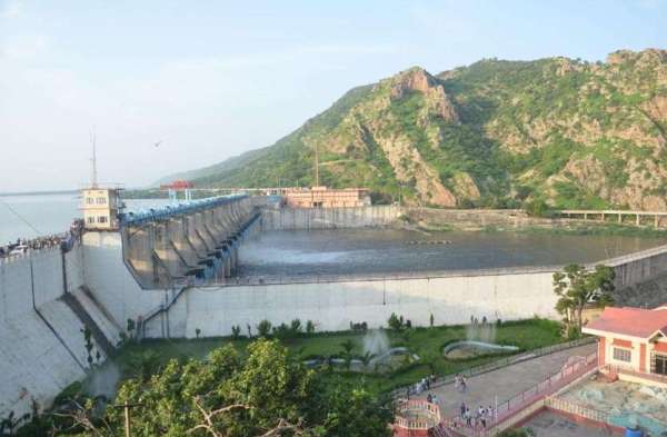 Free from the bond of water dam