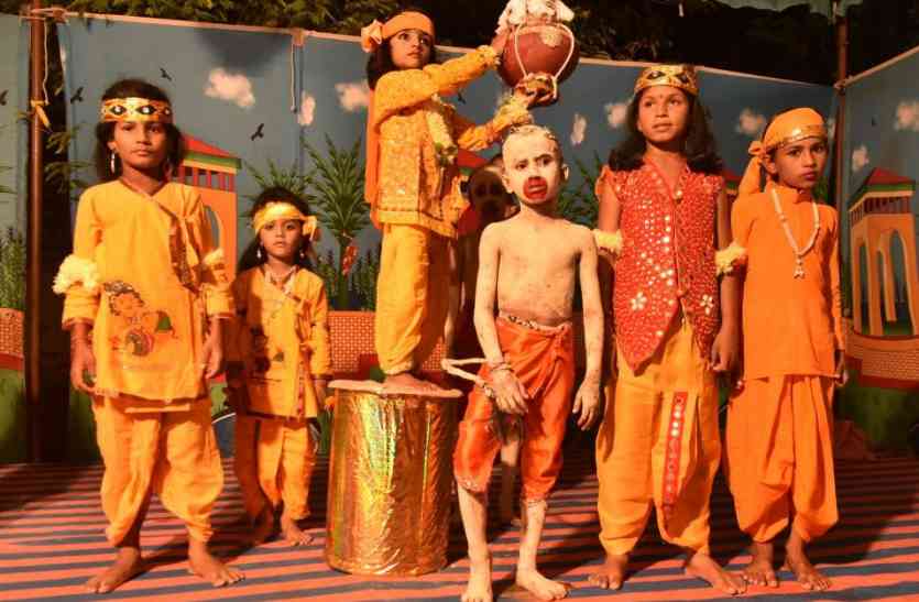 मथुरा व वृंदावन से बाल गोपाल के लिए आए डिजाइनर, इस वजह से ख़ास होगी इस वर्ष की जन्माष्टमी