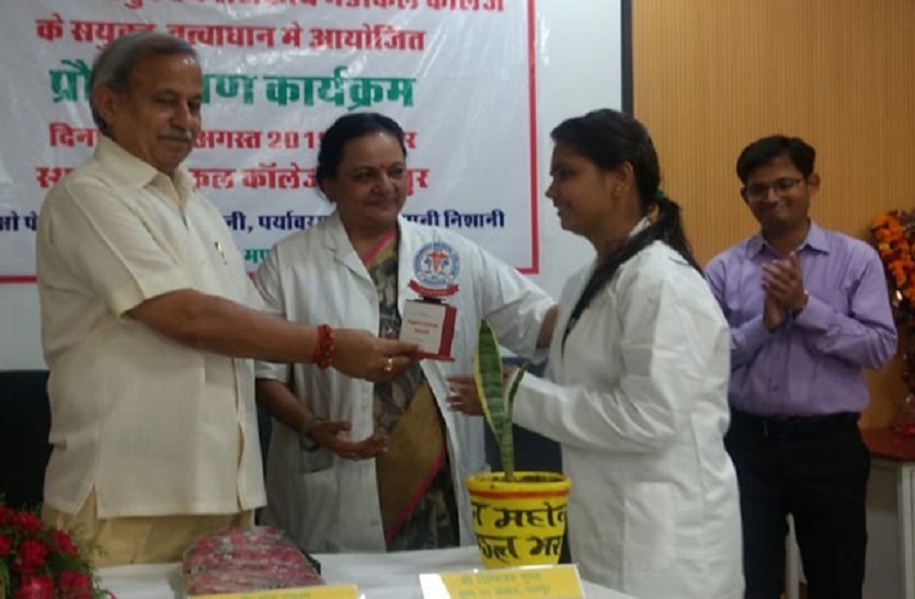 BHARATPUR NEWS : सम्भाग के मरीजों को आरबीएम अस्पताल में जल्द मिलेगी नई सुविधा, चिकित्सा राज्यमंत्री डॉ. सुभाष गर्ग ने दिए निर्देश