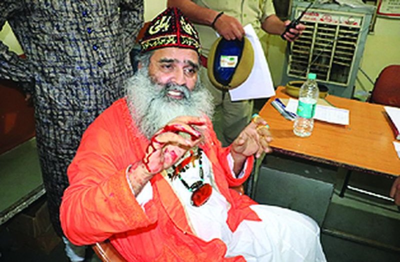 Also clashed in hospital, two arrested in peace