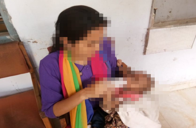 Mother left 6-month-old innocent in shivpuri 