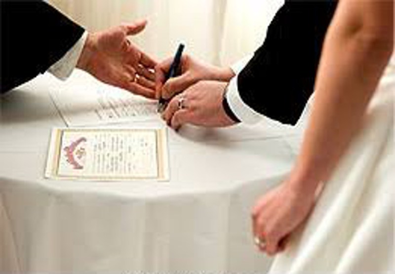 कोर्ट मैरिज करने पहुंचा था प्रेमी जोड़ा, अचानक वहां हुए ऐसा बवाल कि पुलिस सबको ले आई थाना, फिर...