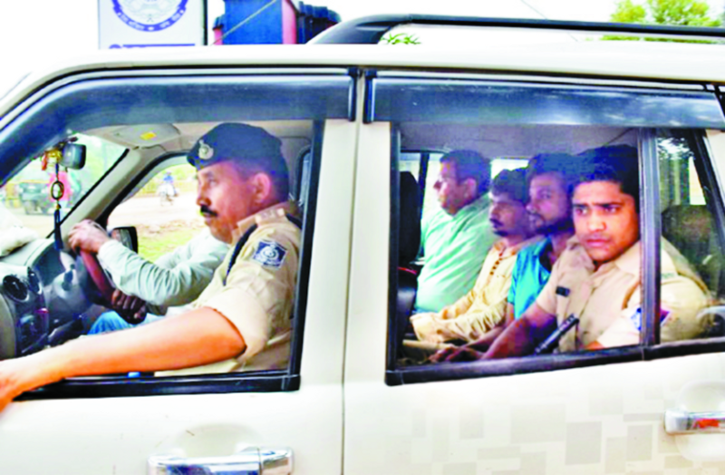 आतंकी संगठनों को मदद दे रहे MP के 3 एजेंट गिरफ्तार, SMS से पाकिस्तान को दी थी बधाई, पूछताछ जारी