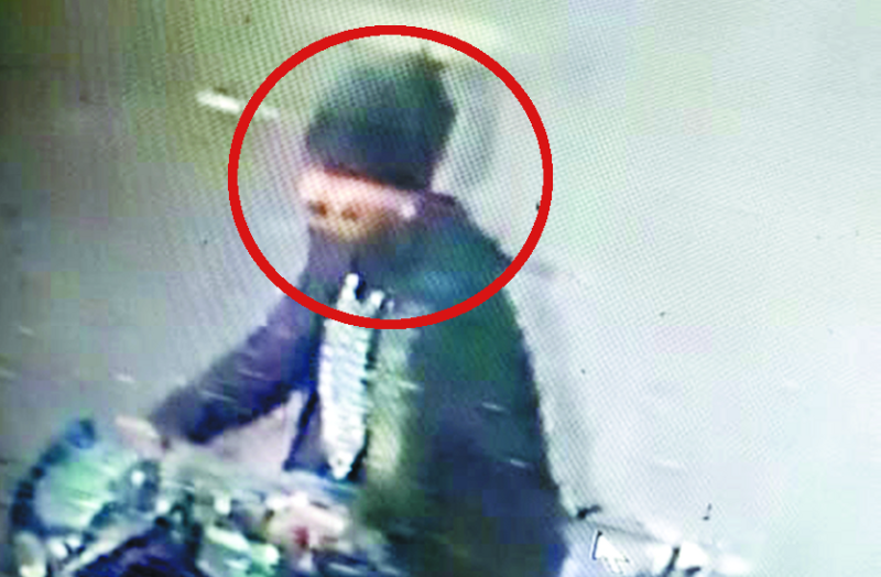 सड़कों पर दहशत : महिलाओं के लिए सुरक्षित नहीं राजधानी, 3 घंटे में 2 के गले से छीनी चेन