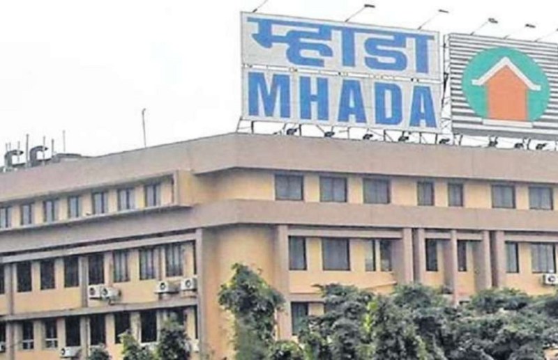 वर्षों से MHADA प्राधिकरण से सैकड़ों लोग लगाए बैठे थे आस