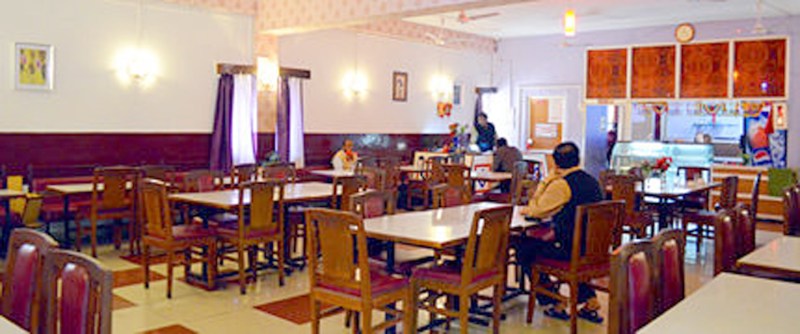 hotel and restaurant business in kanpur