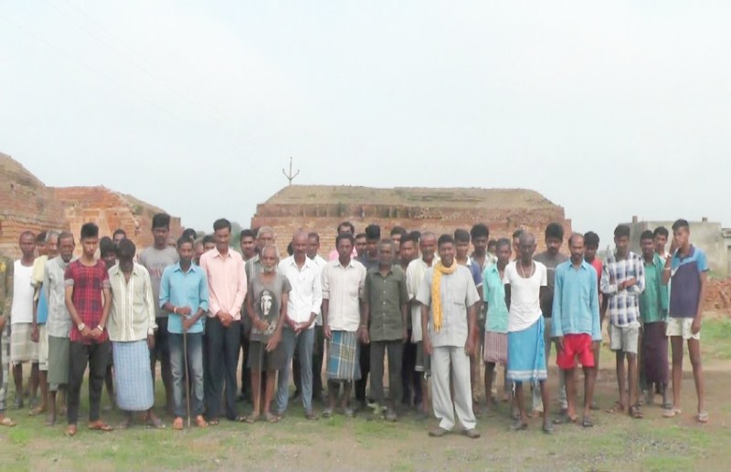 आजादी के 72 साल बाद भी इस गांव में नहीं है सड़क और बिजली, तबीयत खराब हो जाए तो समझो मौत पक्की