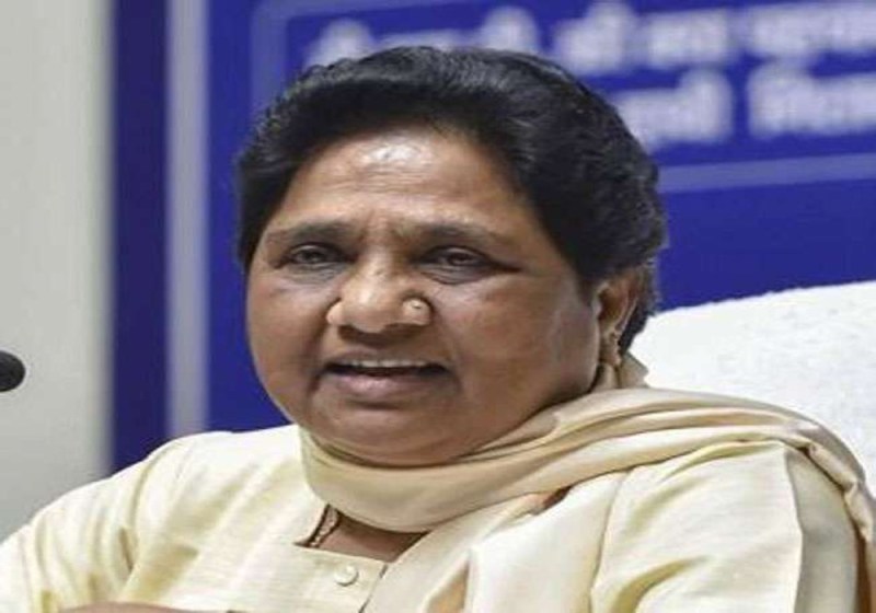मायावती ने कहा यूपी में चल रहा जंगलराज, पूर्व की और वर्तमान सरकार एक ही थाली के चट्टे-बट्टे