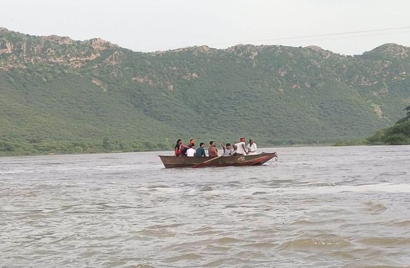 बीसलपुर बांध : दो गेटों से पानी की निकासी जारी