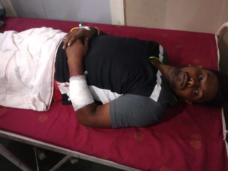 Youth injured with knife