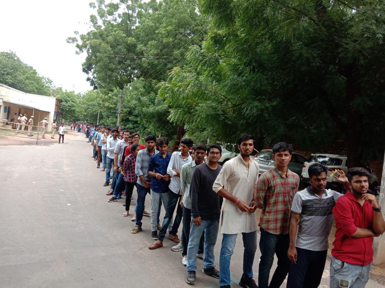 maximum voting in new campus of jnvu during student union elections