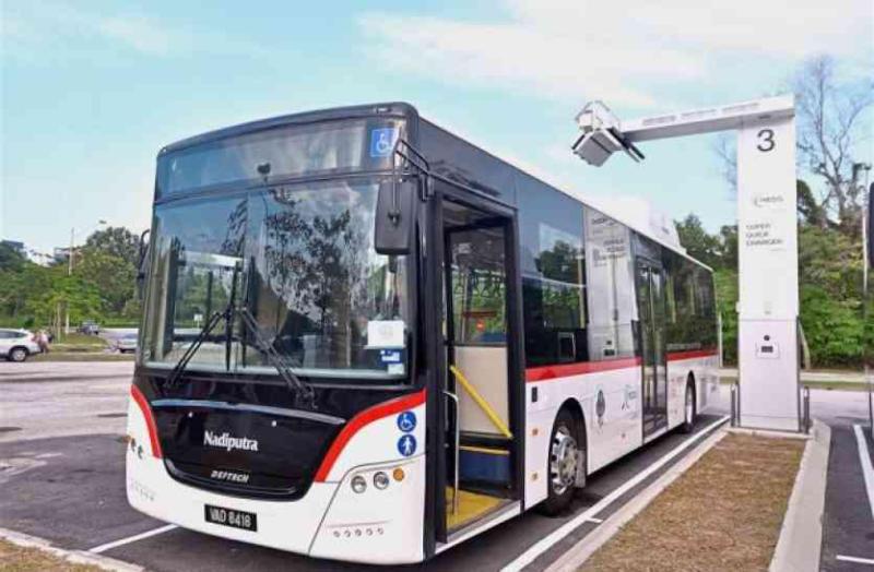 फास्ट चार्जिंग टेक्नोलॉजी वाली इलेक्ट्रिक बसें दौड़ेंंगी