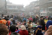 जिंदगी में बदलाव ला रहा प्रतिबंध, टीवी-मोबाइल छोड़ लोग तलाश रहे संबंध