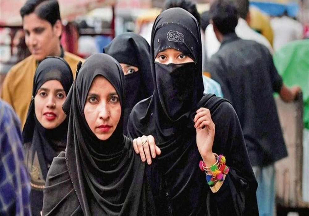 तीन तलाक, घरेलू हिंसा व अत्याचार के खिलाफ आगे आईं मुस्लिम महिलाएं, UP में दर्ज हुए 216 केस