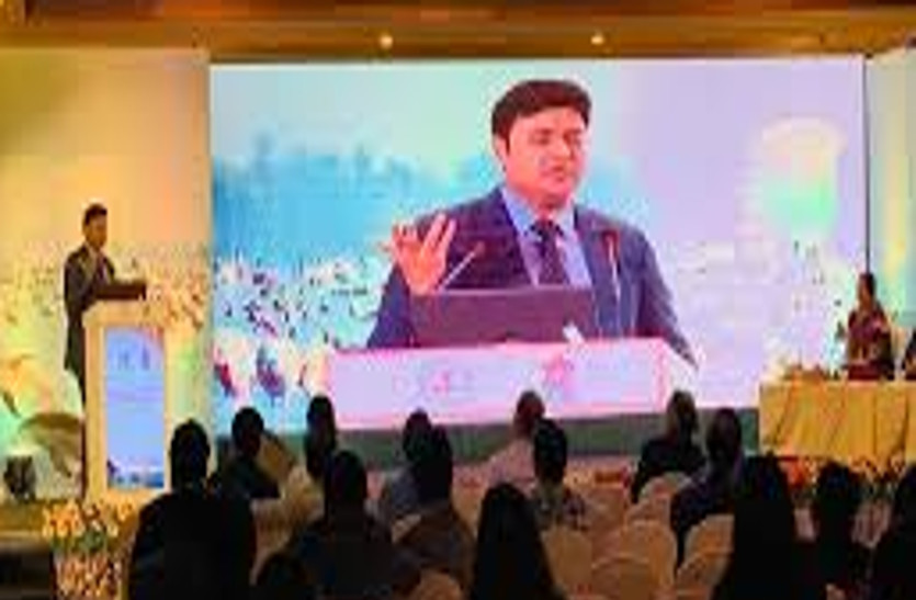 Obesity surgeon Dr. Mohit Bhandari will get IFSO Presidential Award