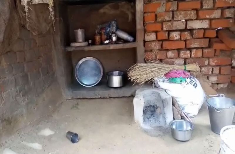 भुखमरी से जूझ रहे ग्रामीण ने की खुदकुशी, प्रशासन ने बाद में किया खाने का इंतजाम