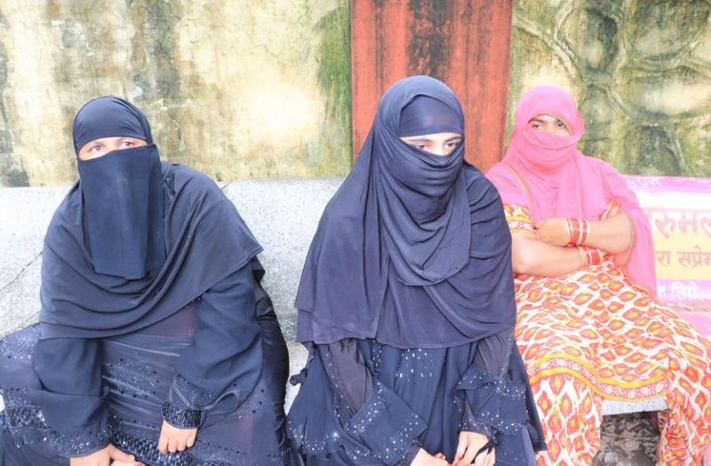 Tripal talaq-समझाइश के लिए थाने आई बीवी को दिया तीन तलाक!