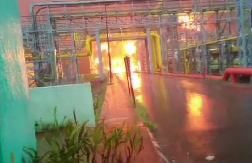 नवी मुंबई : ONGC के प्लांट में भीषण आग, अभी तक 5 लोगों की मौत