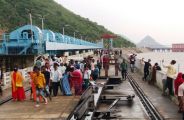 बनास नदी में समा रहा है बीसलपुर बांध पानी से निकाला जा रहा पानी