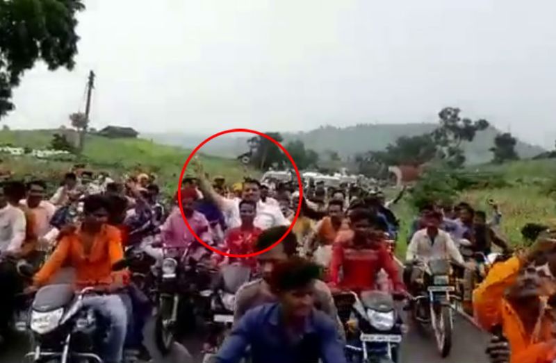 मोटर साइकिल में डांस करते हैं कमलनाथ सरकार के ये कैबिनेट मंत्री, दिग्विजय के खिलाफ खोला है मोर्चा