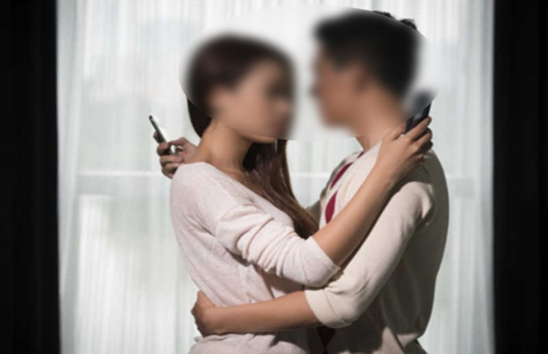 फेसबुक पर विदेशियों से इश्क के पेंच लड़ाने के चक्कर में लुट रही है रायपुर की महिलायें, जानिए क्या है पूरा मामला