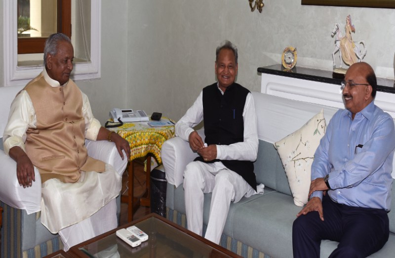 मुख्यमंत्री निवास पहुंच बोले राज्यपाल- राजस्थान के लोग सौम्य हैं, गहलोत बोेले- आपका सानिध्य अच्छा लगा