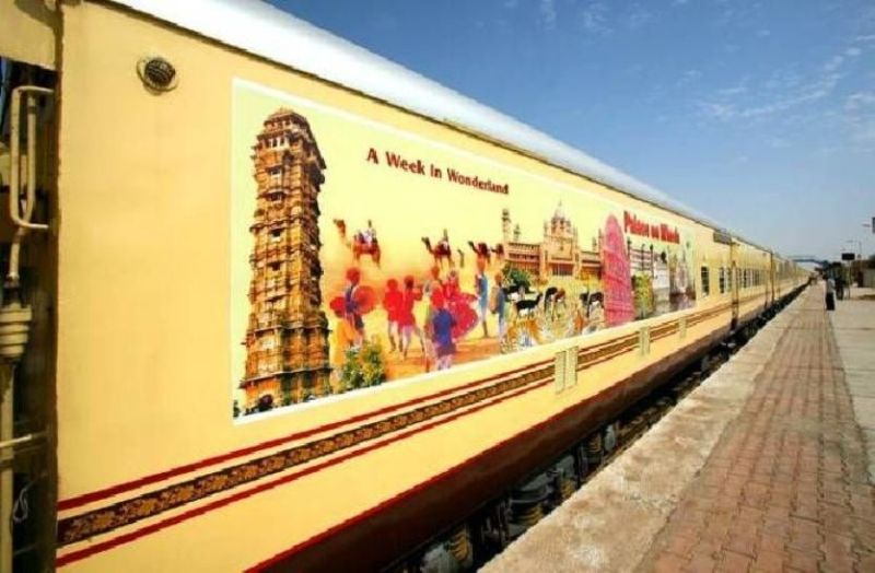  Palace On Wheels 
