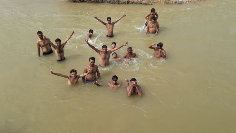 ढाई दशक बाद लूनी नदी में आया आनासागर का पानी