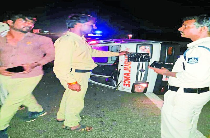 many people injured in bus track accident