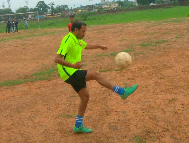 Teacher's Day Special: Football player Pankaj gives free training