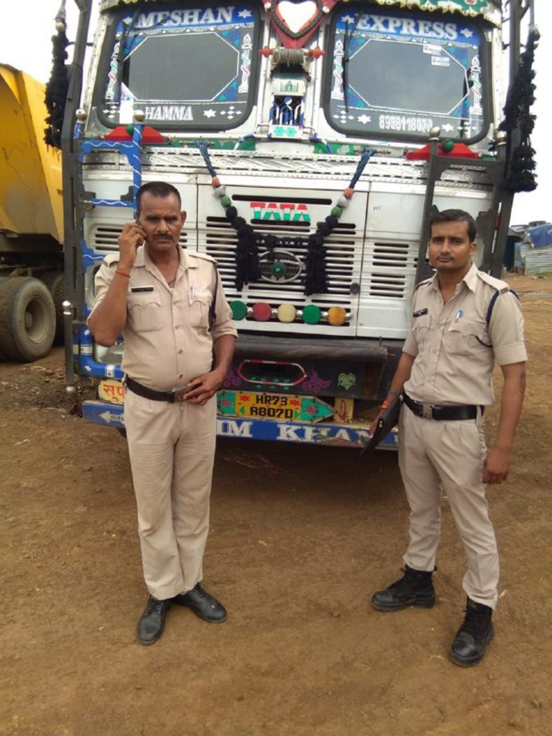 बच्चे इंतजार करते रहे मां का, मौत की खबर पहुंची