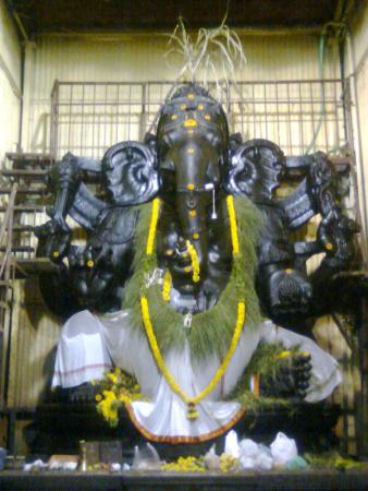 mundhi ganesh pratima