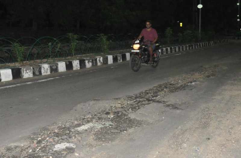 Bad roads of main roads of city