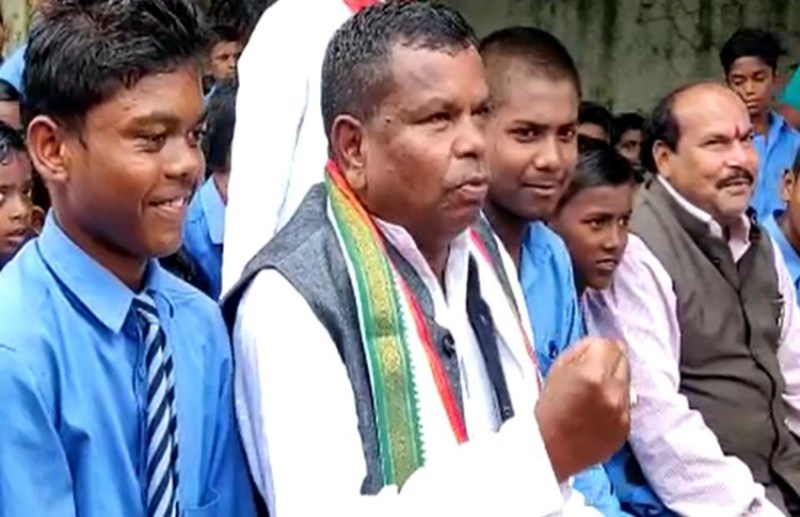 अगर बड़ा नेता बनना है तो एसपी और कलेक्टर का कॉलर पकड़ो- कवासी लखमा