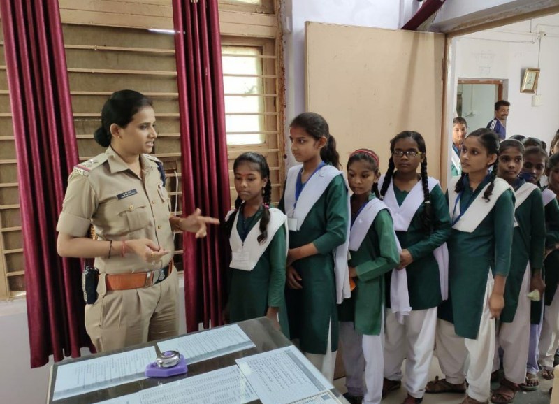Children visited police stations, learned how to deal with cybercrime