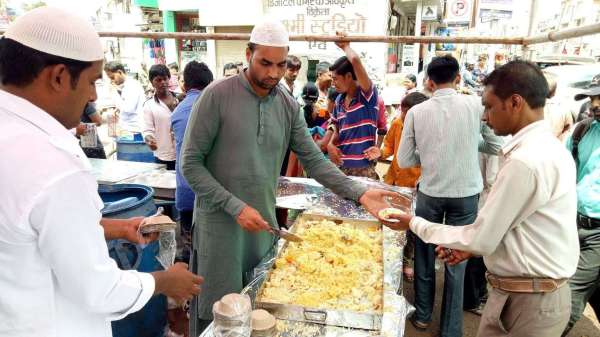 Photo Gallery : नबी के वंशज ने पढ़ाई आशूरा की दुआं, देश में अमन चैन के साथ हो खुशहाली