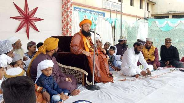 Photo Gallery : नबी के वंशज ने पढ़ाई आशूरा की दुआं, देश में अमन चैन के साथ हो खुशहाली